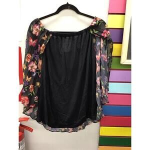 Colleen Lopez off shoulder shawl top size XL elastic flowers and butterfly’s spr